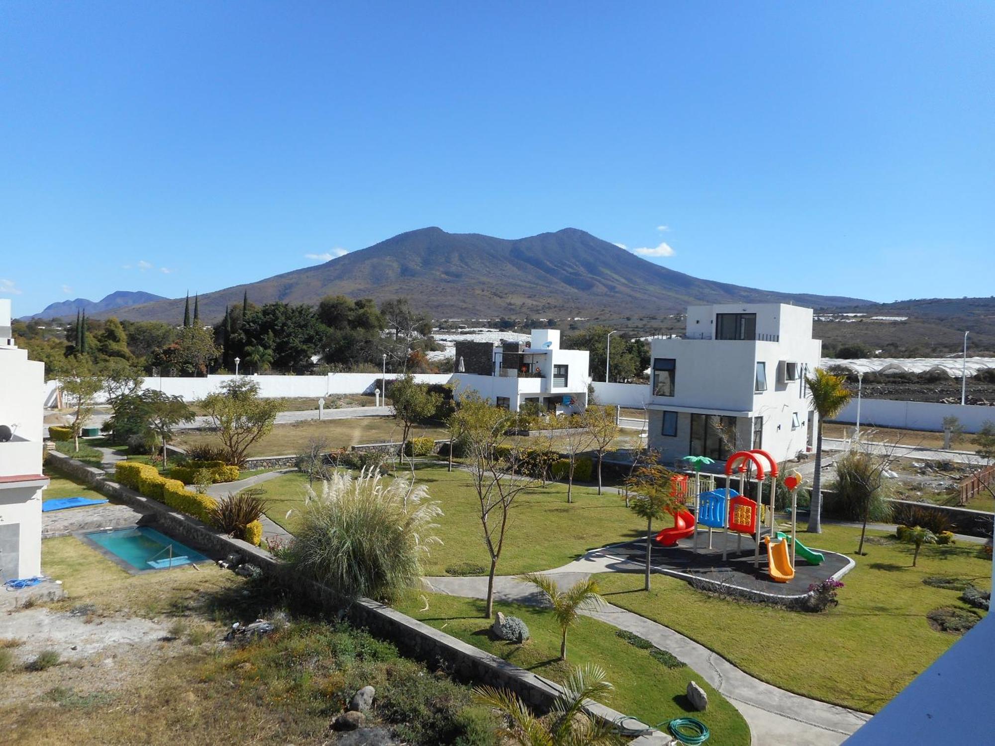 Hermosa Casa En Orilla Del Lago -Zona De Villedos- San Cristobal Zapotitlan المظهر الخارجي الصورة